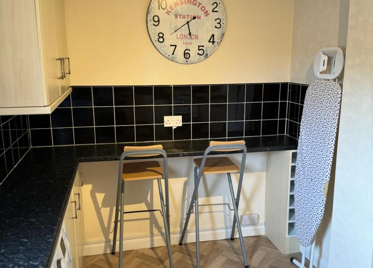 Quiet, Sleeps 12, 2 Bathrooms, Lots Of Parking, Kia 2 Nottingham United Kingdom
